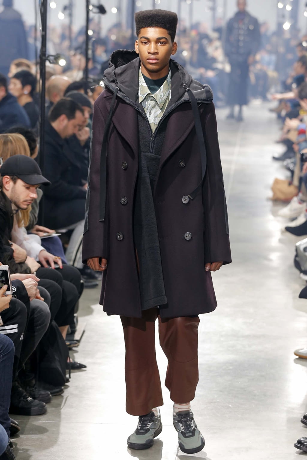 Fashion Week Paris Fall/Winter 2018 look 28 from the Lanvin collection menswear