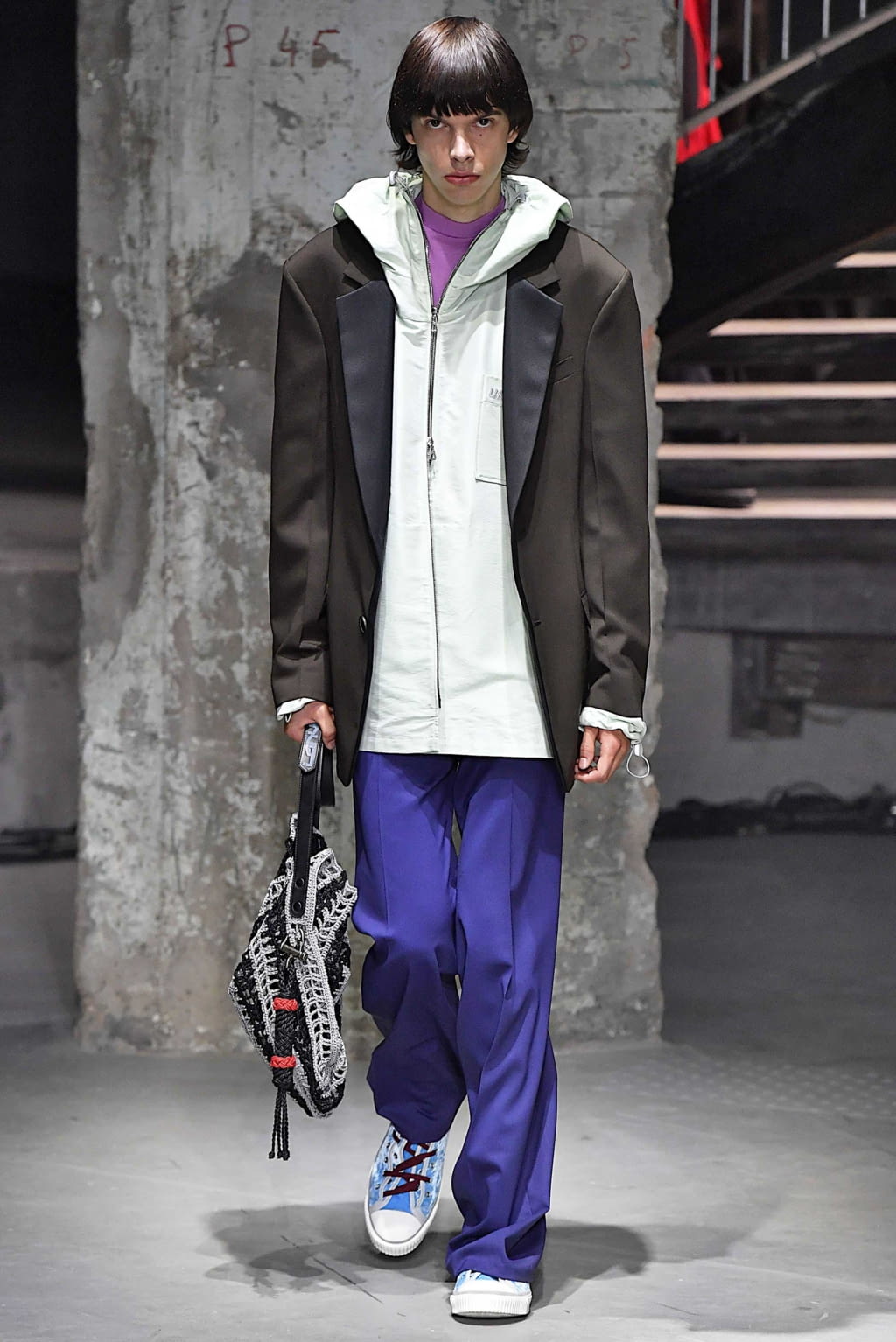 Fashion Week Paris Spring/Summer 2019 look 4 from the Lanvin collection menswear