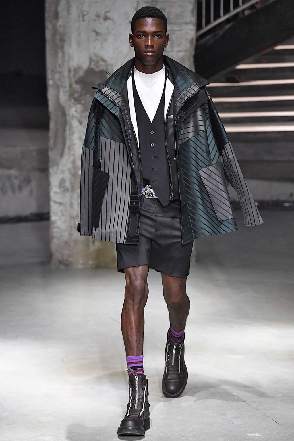 Fashion Week Paris Spring/Summer 2019 look 11 from the Lanvin collection 男装