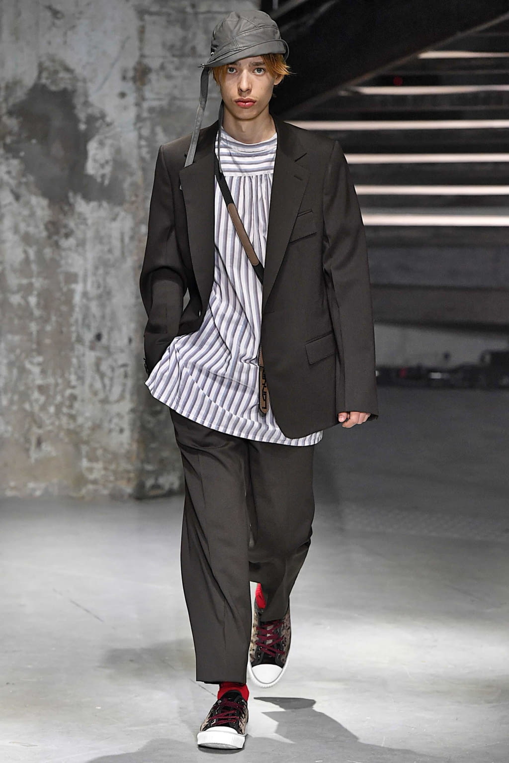 Fashion Week Paris Spring/Summer 2019 look 15 from the Lanvin collection 男装