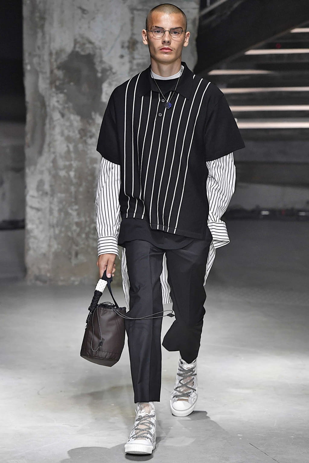 Fashion Week Paris Spring/Summer 2019 look 17 from the Lanvin collection menswear
