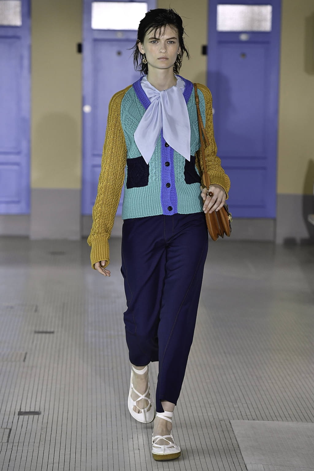 Fashion Week Paris Spring/Summer 2020 look 17 from the Lanvin collection 男装