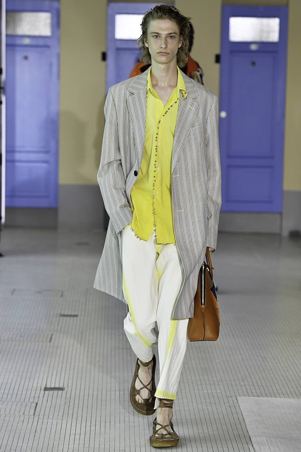 Fashion Week Paris Spring/Summer 2020 look 31 from the Lanvin collection 男装