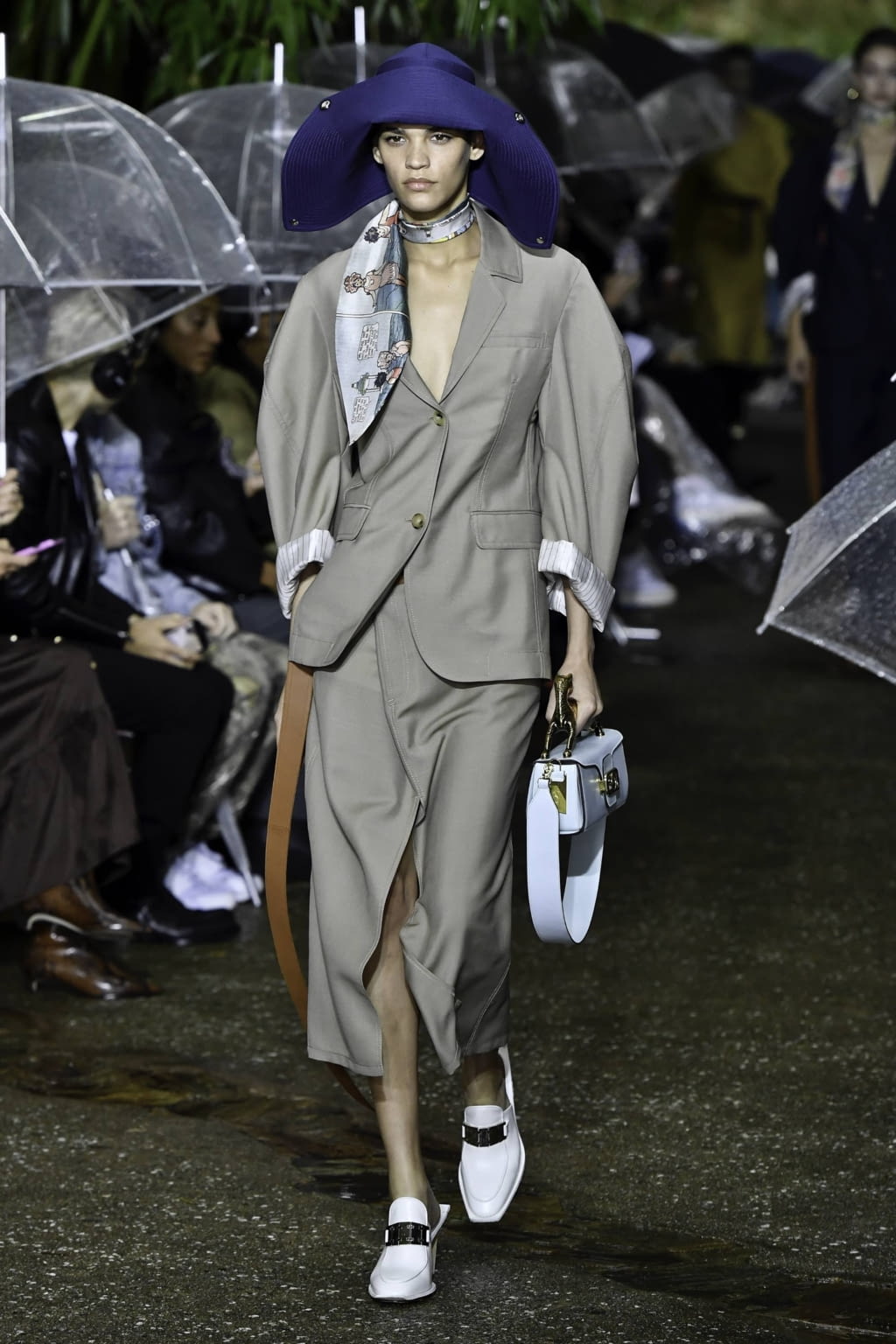 Fashion Week Paris Spring/Summer 2020 look 7 from the Lanvin collection womenswear