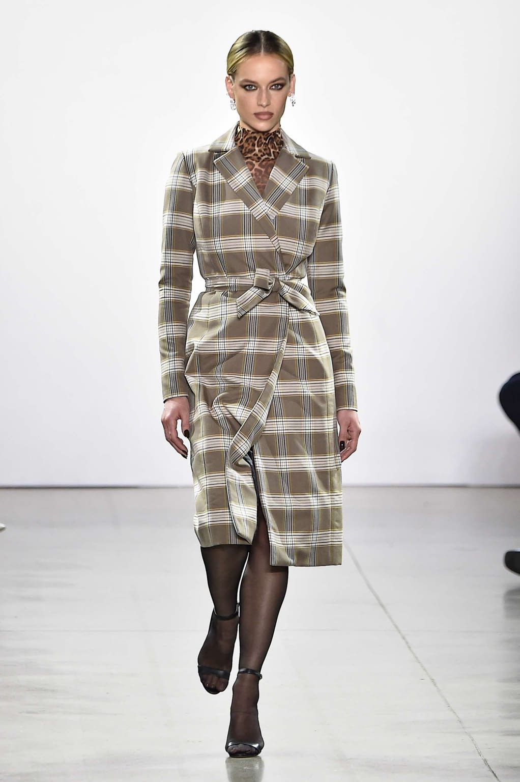 Fashion Week New York Fall/Winter 2019 look 1 from the LaQuan Smith collection 女装
