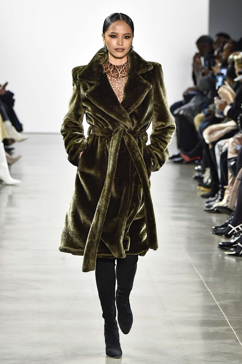 Fashion Week New York Fall/Winter 2019 look 7 from the LaQuan Smith collection womenswear