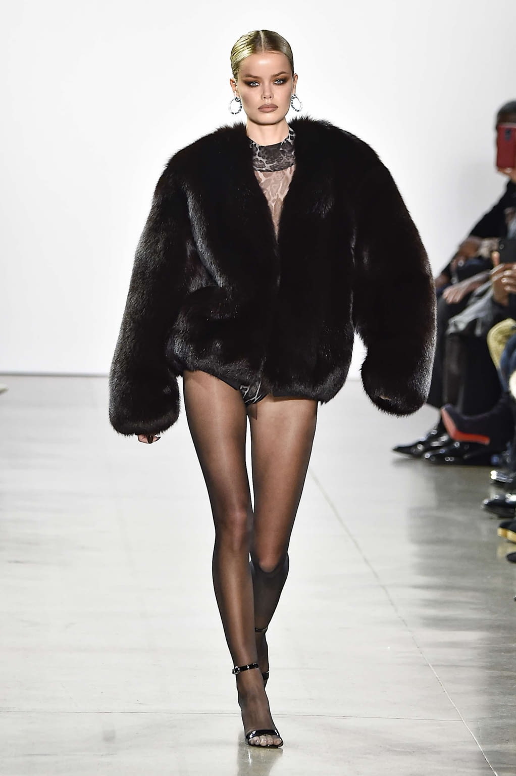 Fashion Week New York Fall/Winter 2019 look 9 from the LaQuan Smith collection 女装
