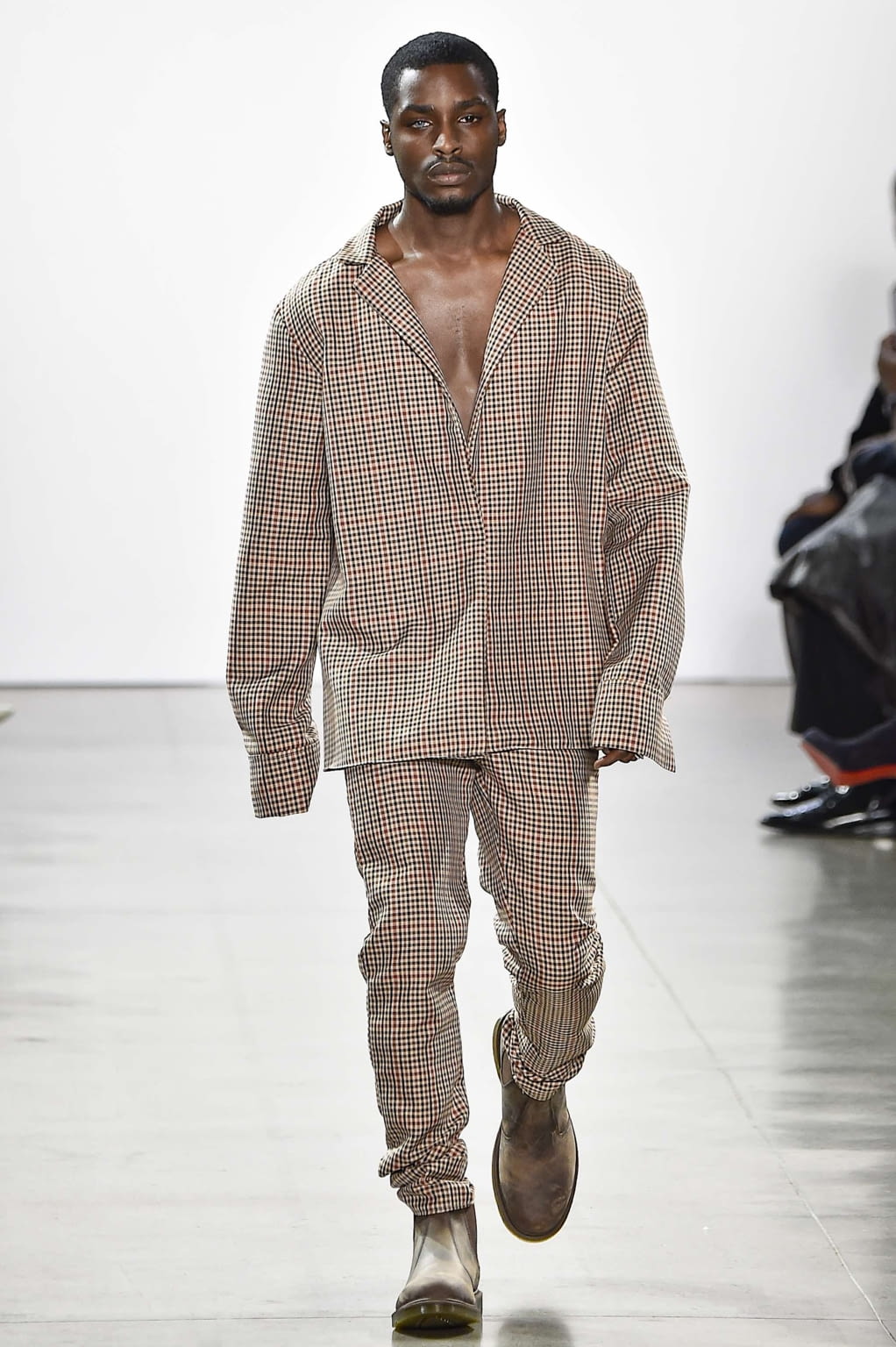 Fashion Week New York Fall/Winter 2019 look 14 from the LaQuan Smith collection womenswear