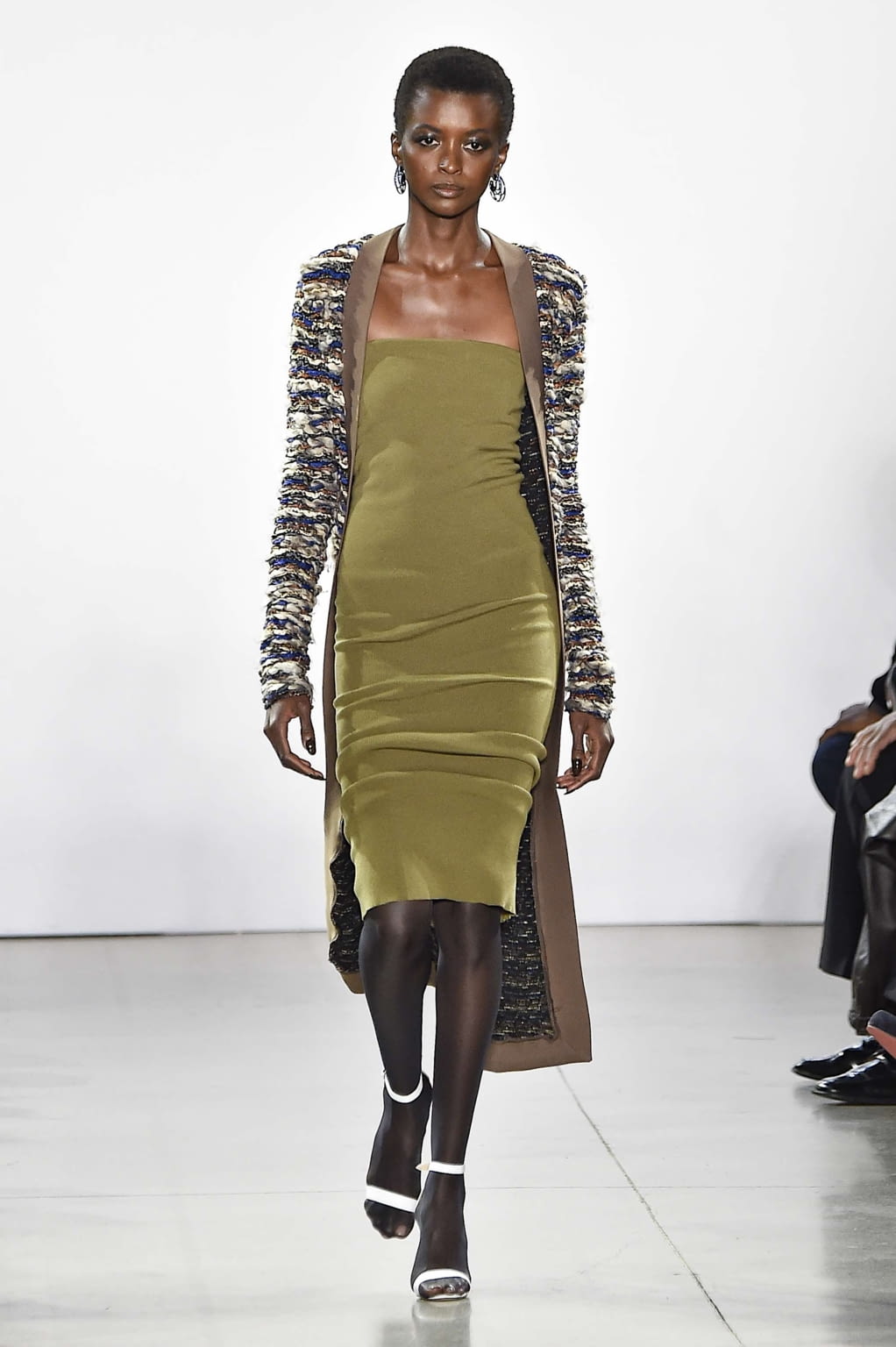 Fashion Week New York Fall/Winter 2019 look 15 from the LaQuan Smith collection 女装