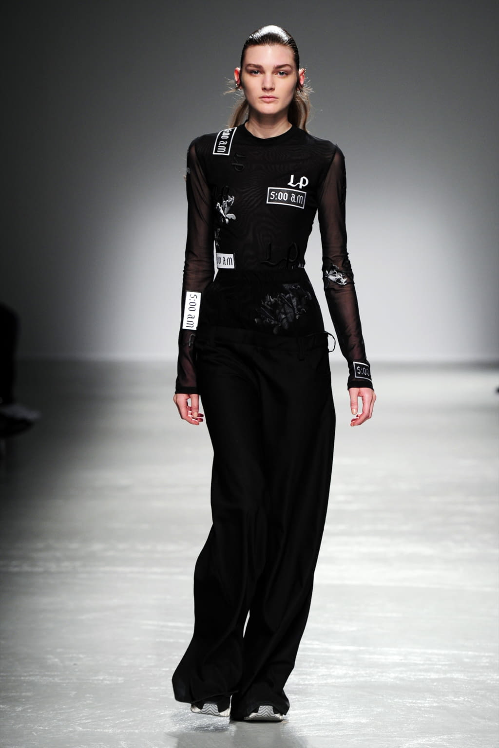 Fashion Week Paris Fall/Winter 2016 look 16 from the Léa Peckre collection womenswear