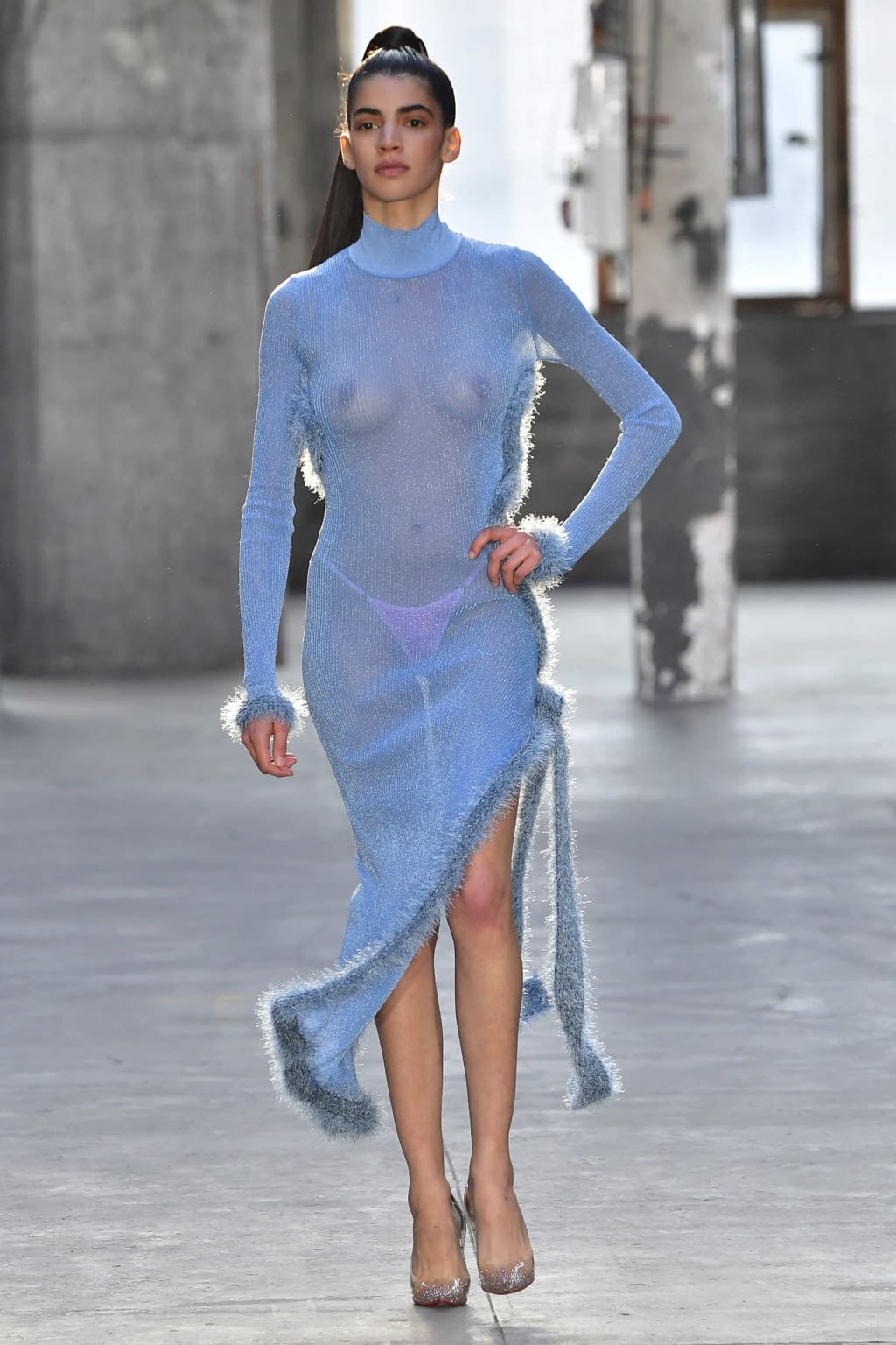 Fashion Week Paris Fall/Winter 2022 look 21 from the Lecourt Mansion collection womenswear