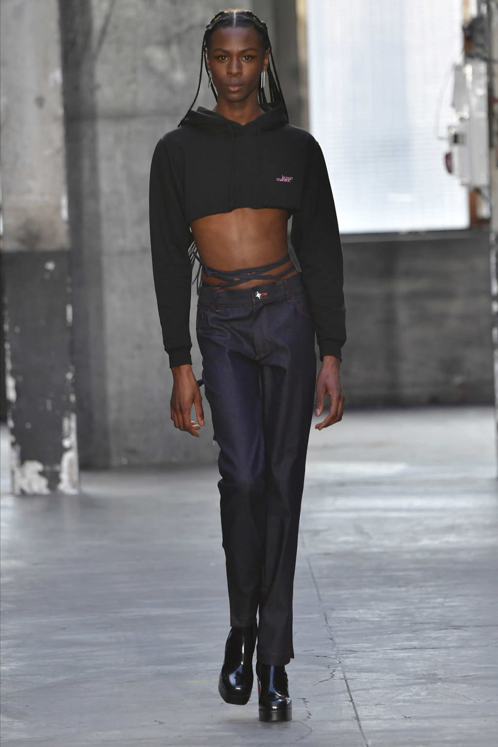 Fashion Week Paris Fall/Winter 2022 look 29 from the Lecourt Mansion collection womenswear