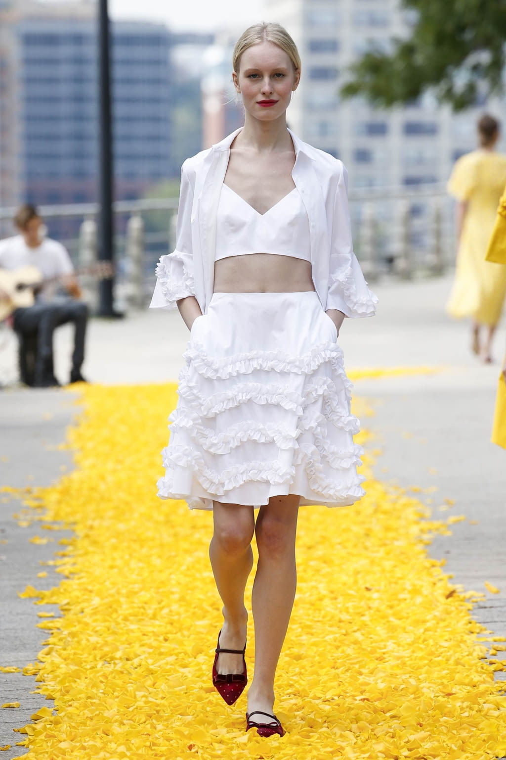 Fashion Week New York Spring/Summer 2020 look 16 from the Lela Rose collection womenswear