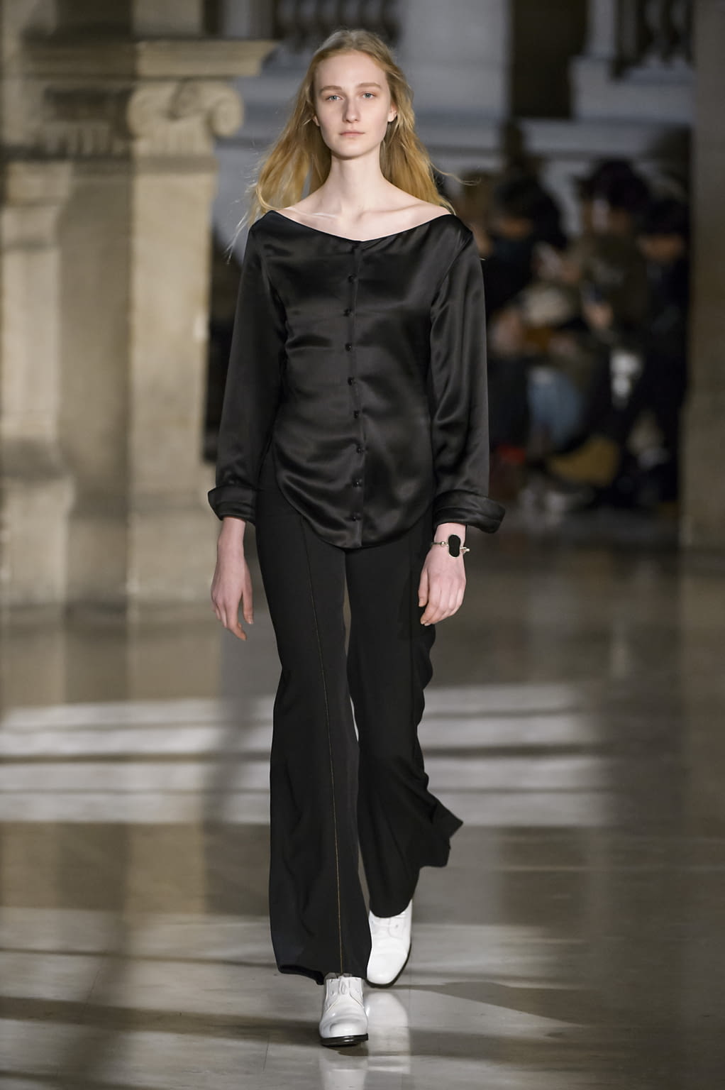 Fashion Week Paris Fall/Winter 2016 look 5 from the Lemaire collection 女装