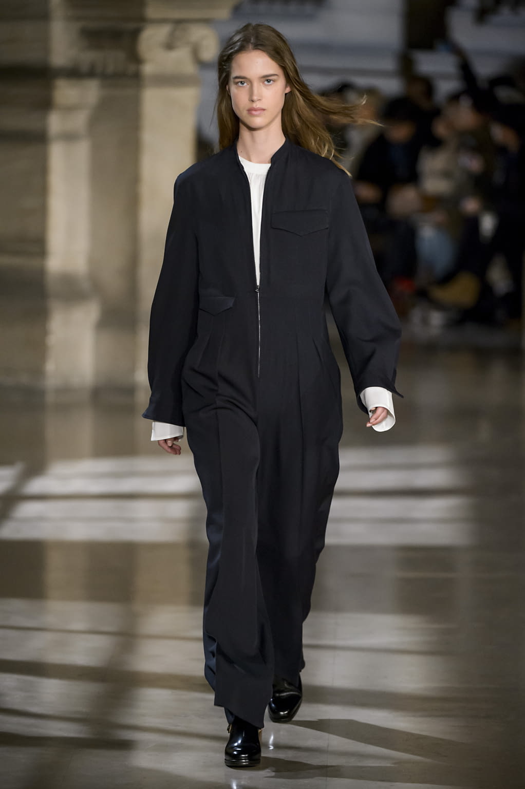 Fashion Week Paris Fall/Winter 2016 look 15 from the Lemaire collection womenswear