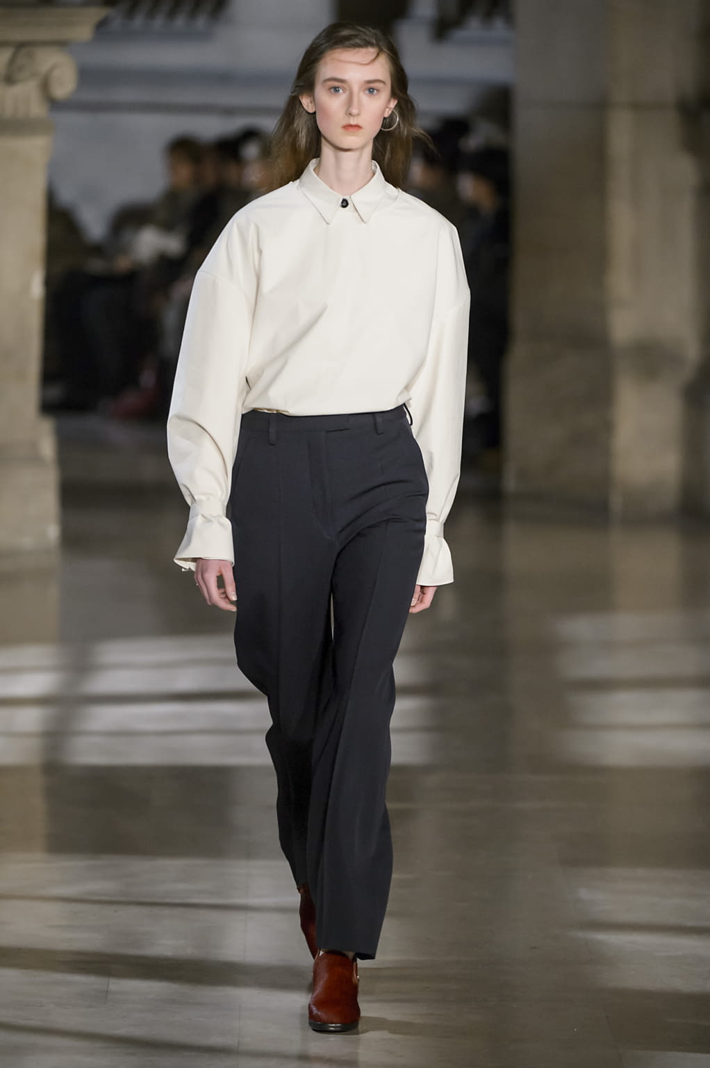 Fashion Week Paris Fall/Winter 2016 look 18 from the Lemaire collection womenswear