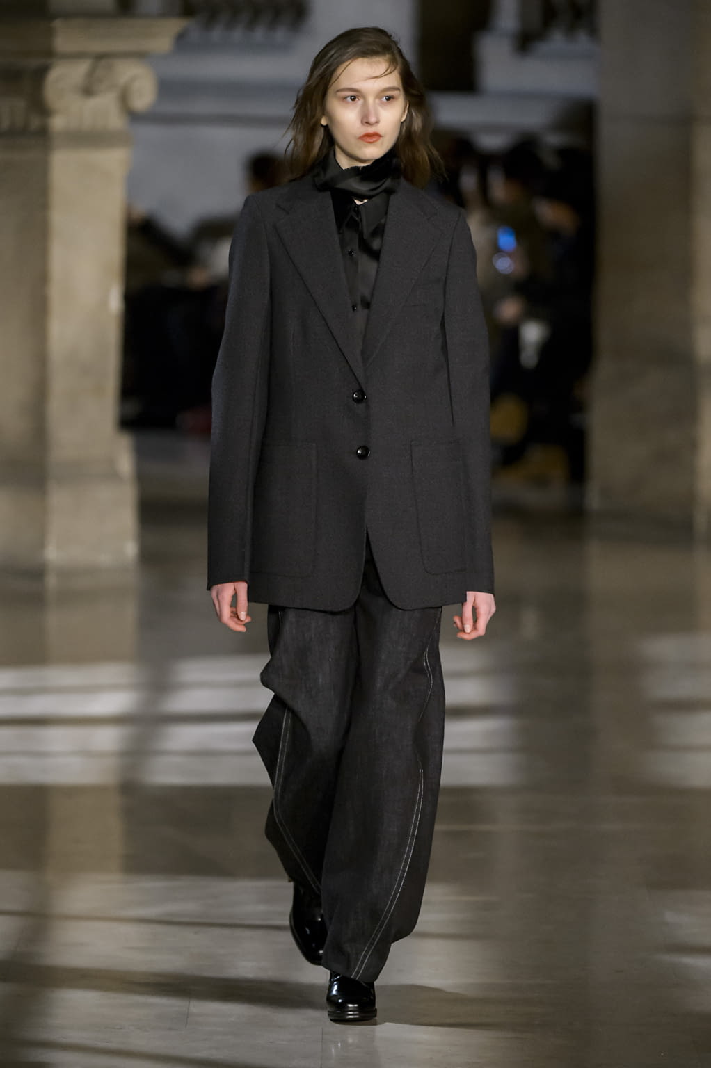 Fashion Week Paris Fall/Winter 2016 look 29 from the Lemaire collection 女装