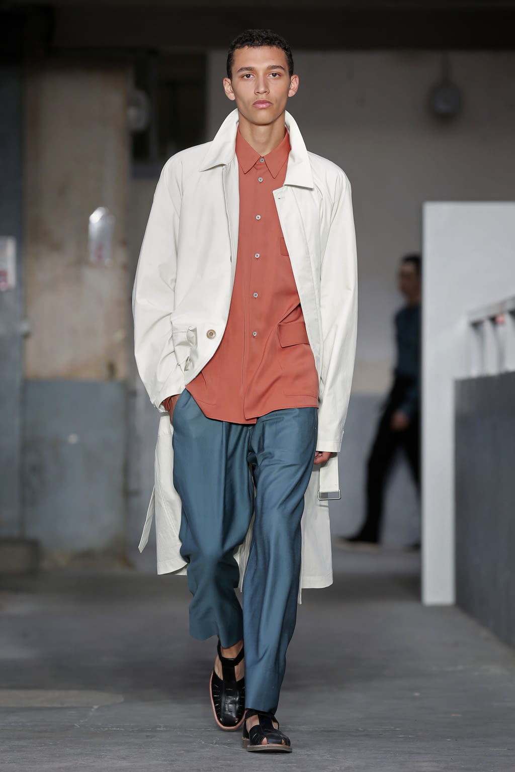 Fashion Week Paris Spring/Summer 2018 look 20 from the Lemaire collection menswear