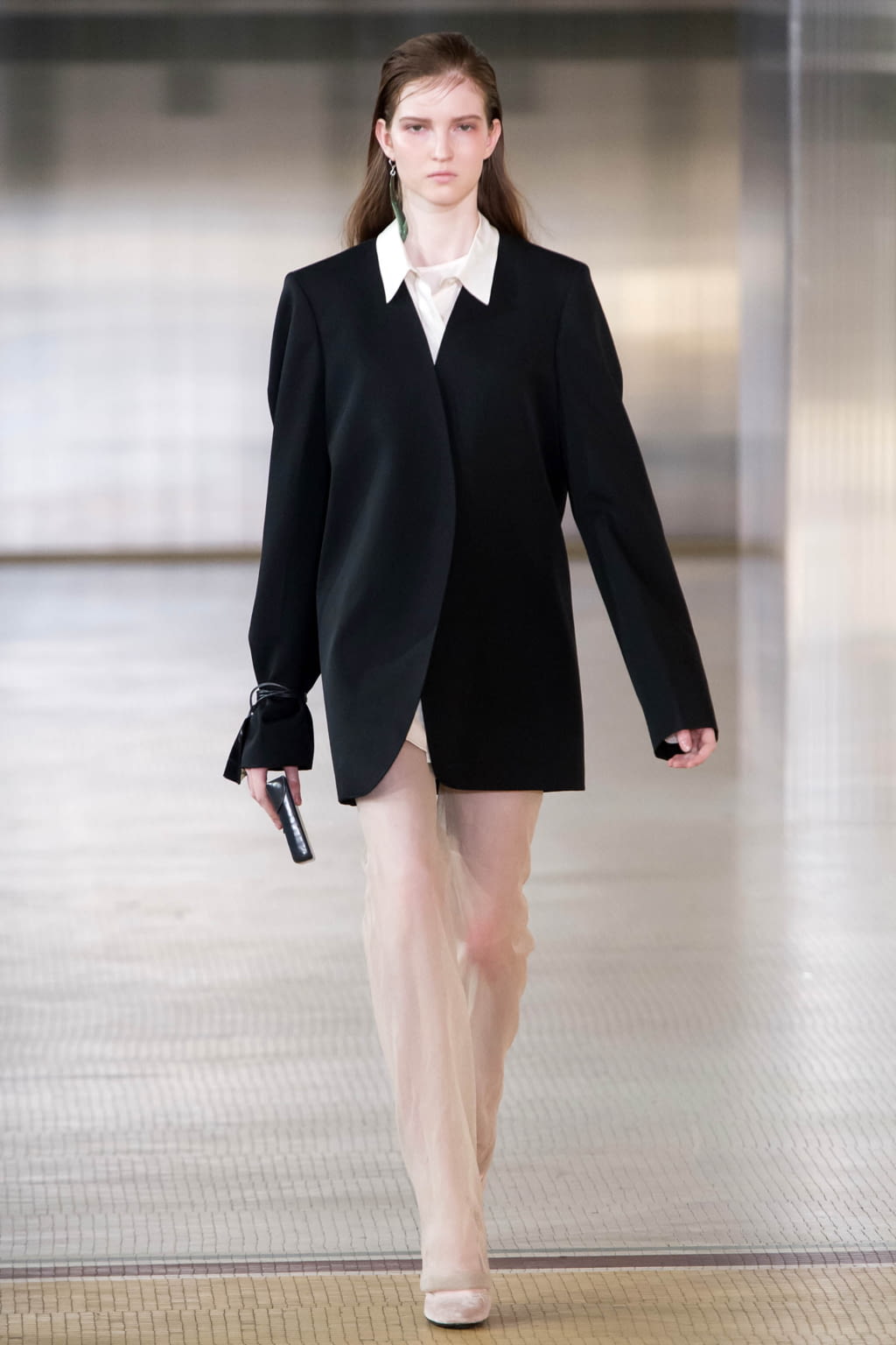 Fashion Week Paris Fall/Winter 2017 look 10 from the Lemaire collection 女装