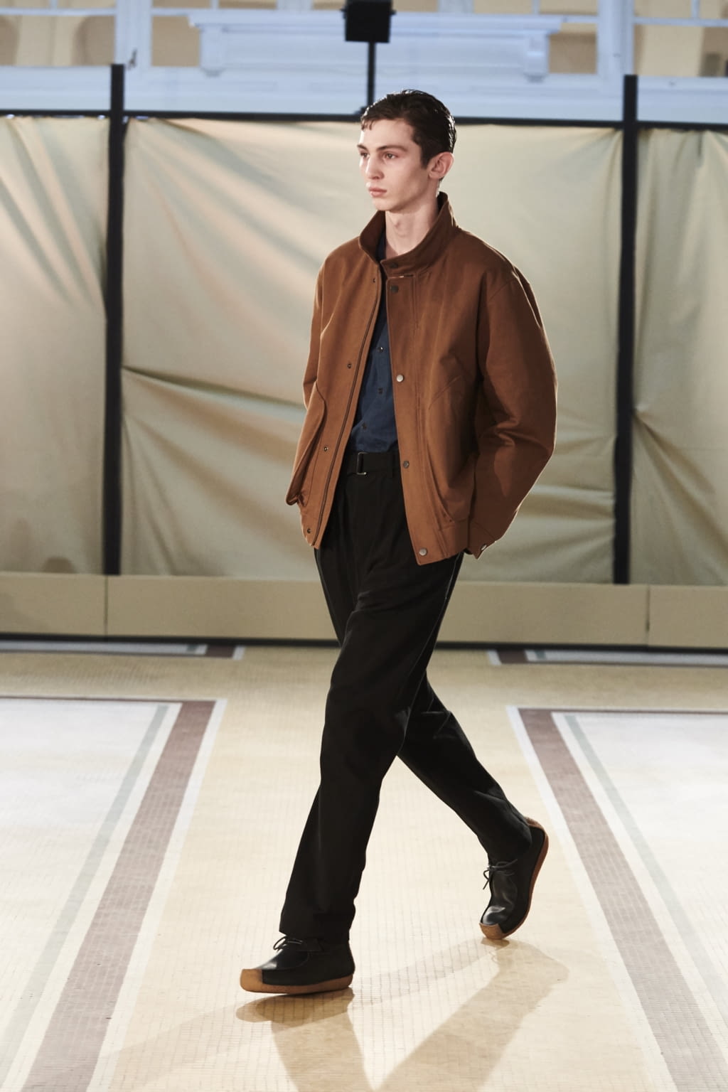 Fashion Week Paris Fall/Winter 2017 look 21 from the Lemaire collection menswear