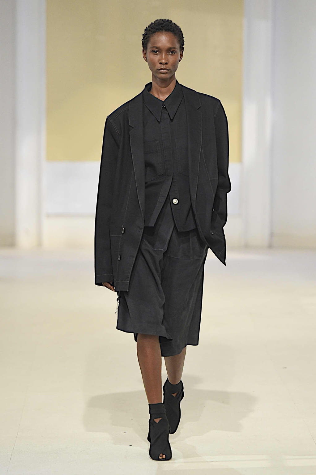Fashion Week Paris Spring/Summer 2020 look 18 from the Lemaire collection womenswear