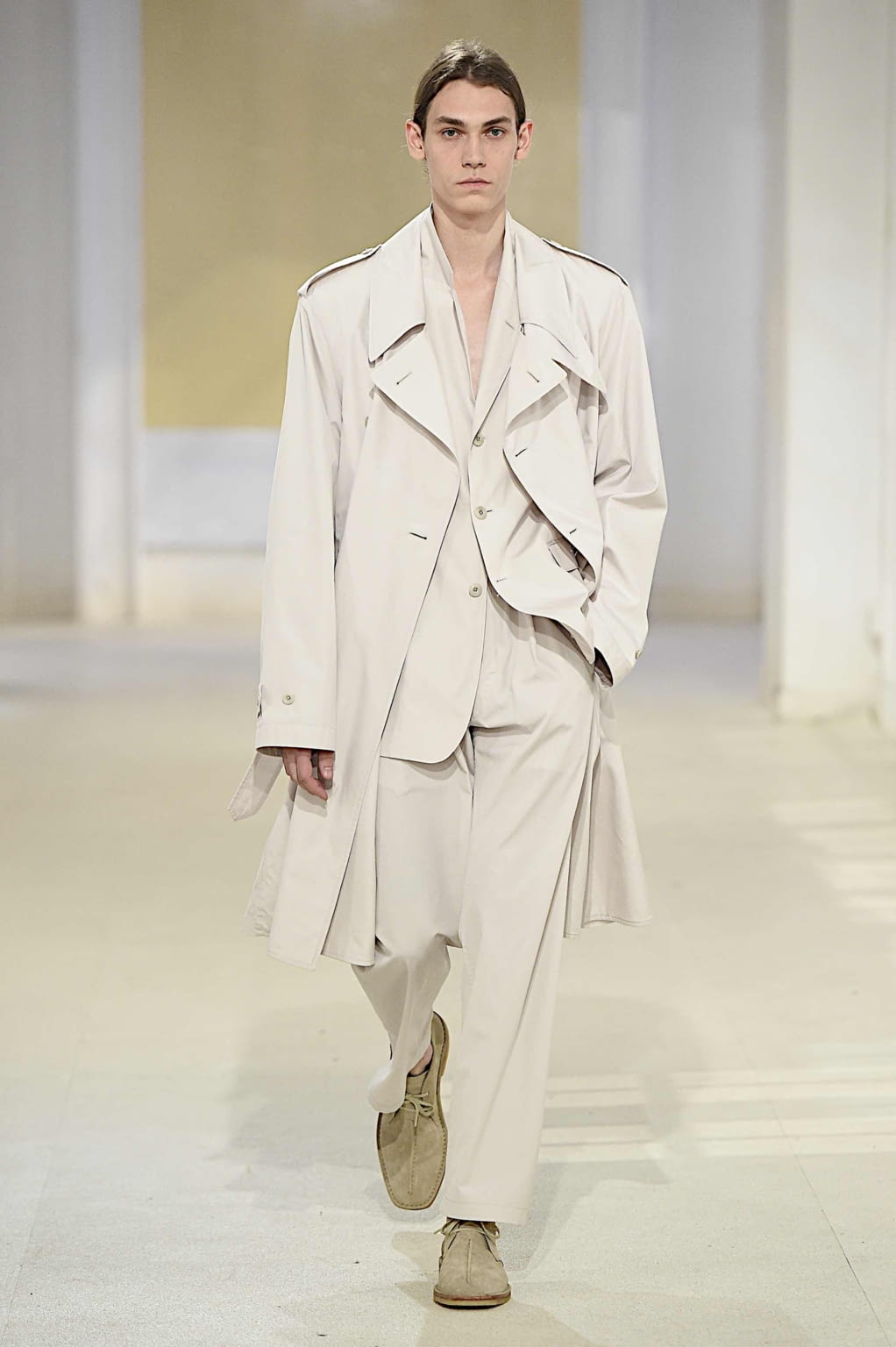 Fashion Week Paris Spring/Summer 2020 look 26 from the Lemaire collection womenswear