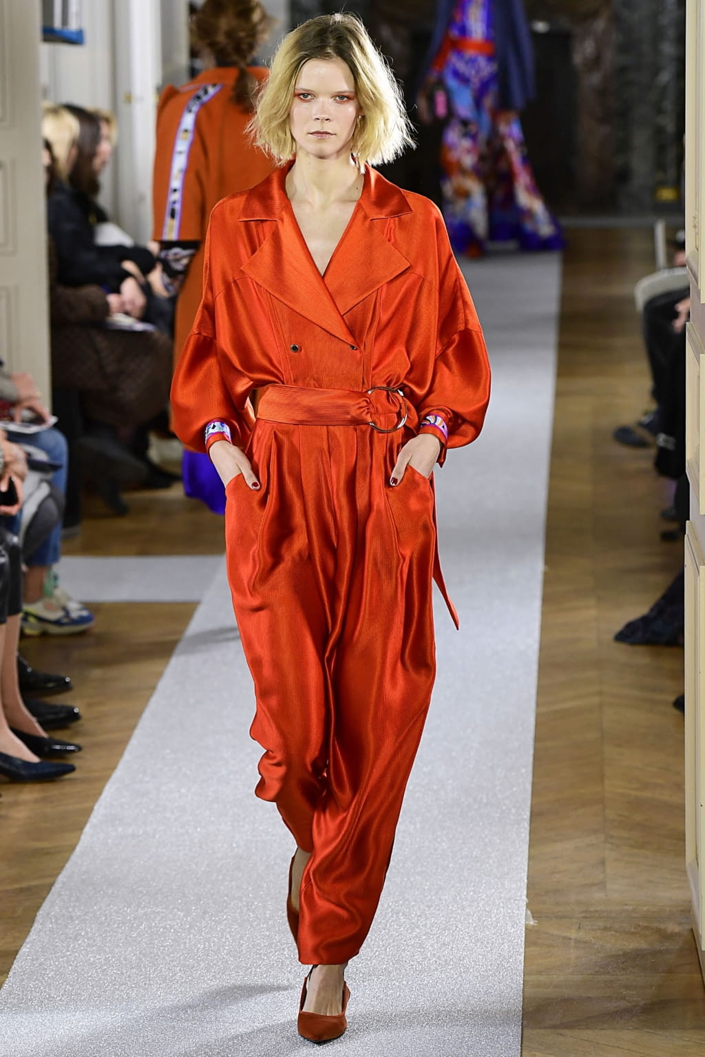 Fashion Week Paris Fall/Winter 2019 look 5 from the Leonard Paris collection womenswear