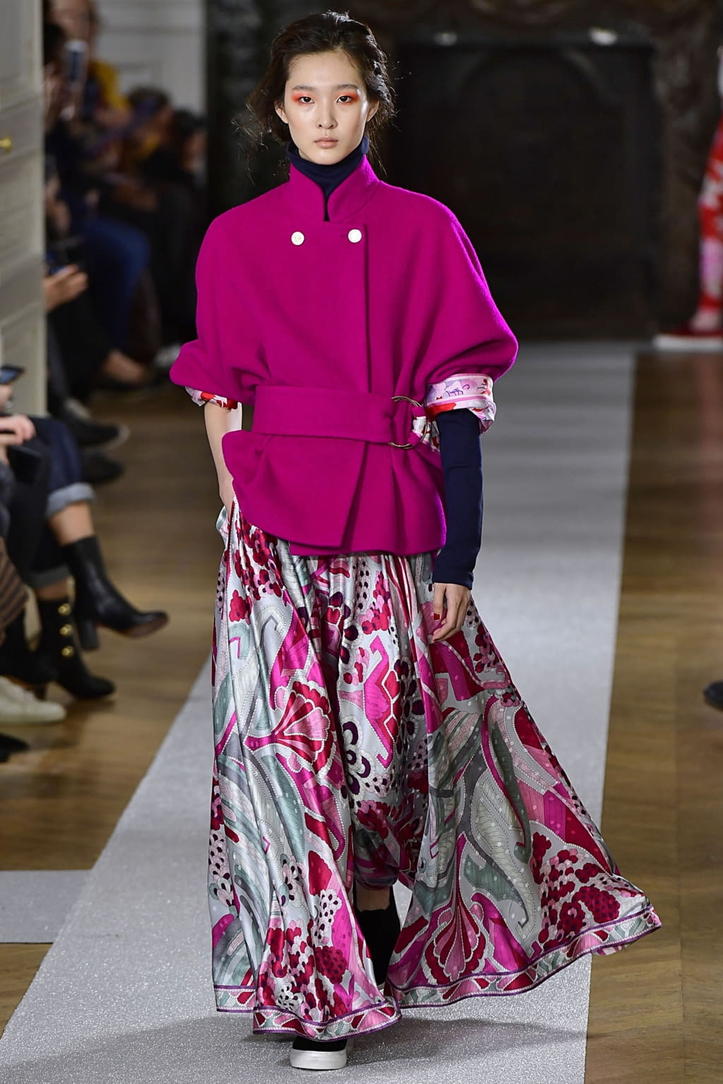 Fashion Week Paris Fall/Winter 2019 look 24 from the Leonard Paris collection 女装