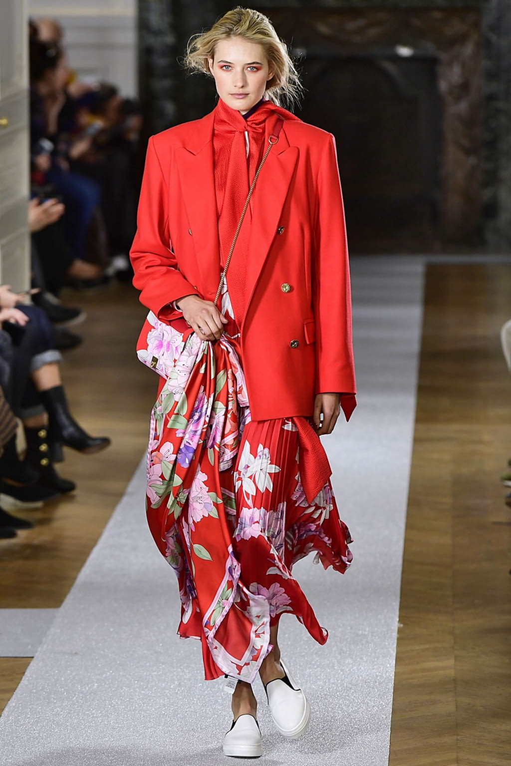 Fashion Week Paris Fall/Winter 2019 look 26 from the Leonard Paris collection 女装