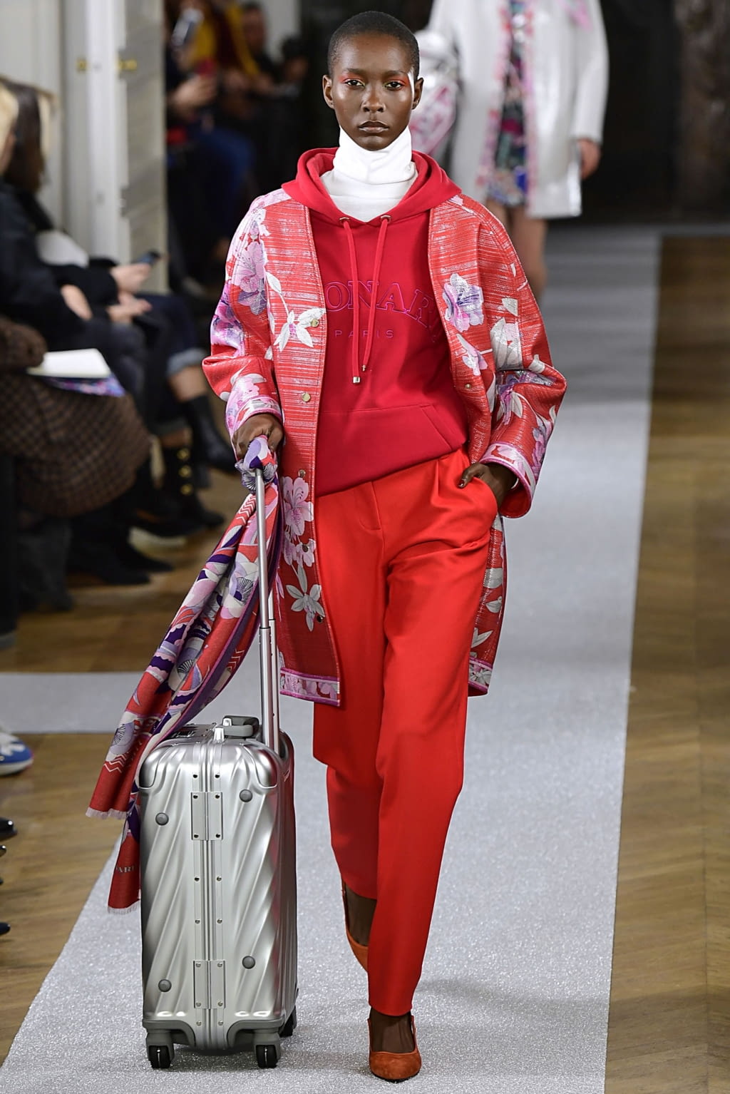 Fashion Week Paris Fall/Winter 2019 look 27 from the Leonard Paris collection 女装