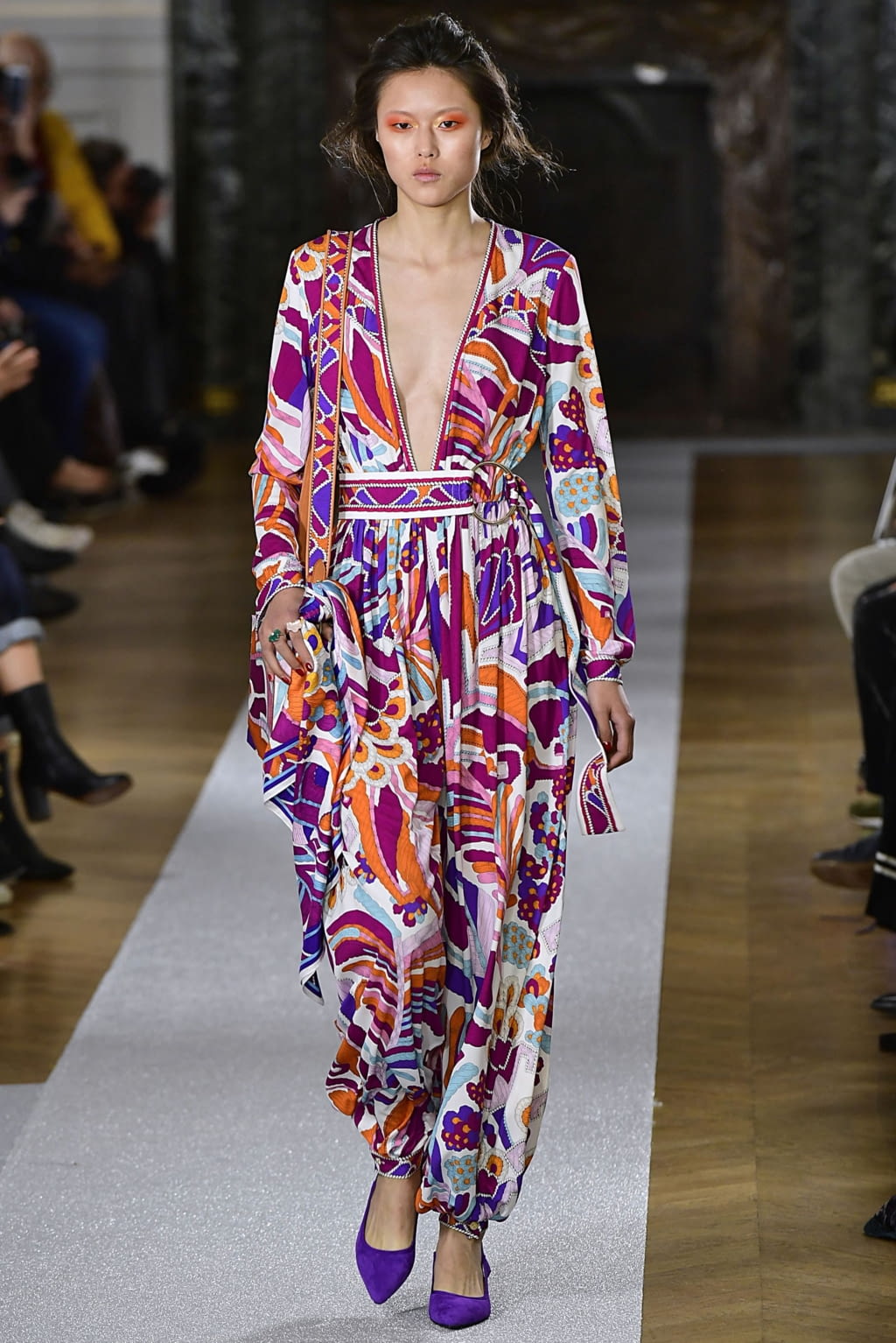 Fashion Week Paris Fall/Winter 2019 look 34 from the Leonard Paris collection 女装