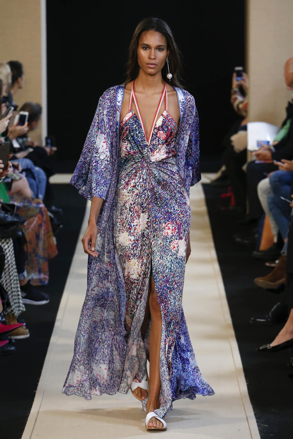 Fashion Week Paris Spring/Summer 2018 look 30 from the Leonard Paris collection womenswear