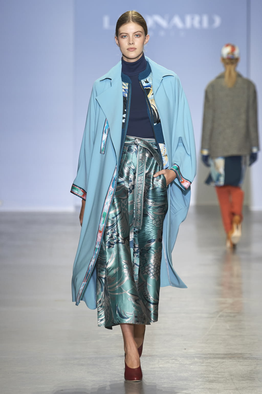 Fashion Week Paris Fall/Winter 2020 look 9 from the Leonard Paris collection womenswear