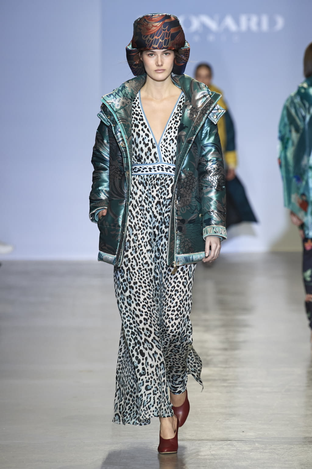 Fashion Week Paris Fall/Winter 2020 look 16 from the Leonard Paris collection 女装
