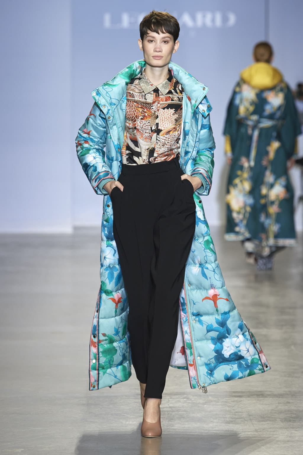 Fashion Week Paris Fall/Winter 2020 look 18 from the Leonard Paris collection 女装