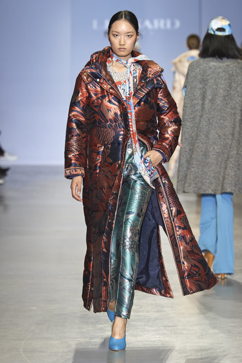Fashion Week Paris Fall/Winter 2020 look 23 from the Leonard Paris collection 女装