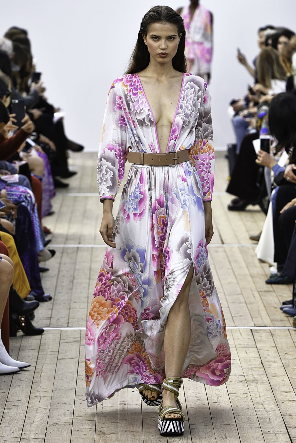 Fashion Week Paris Spring/Summer 2019 look 16 de la collection Leonard Paris womenswear