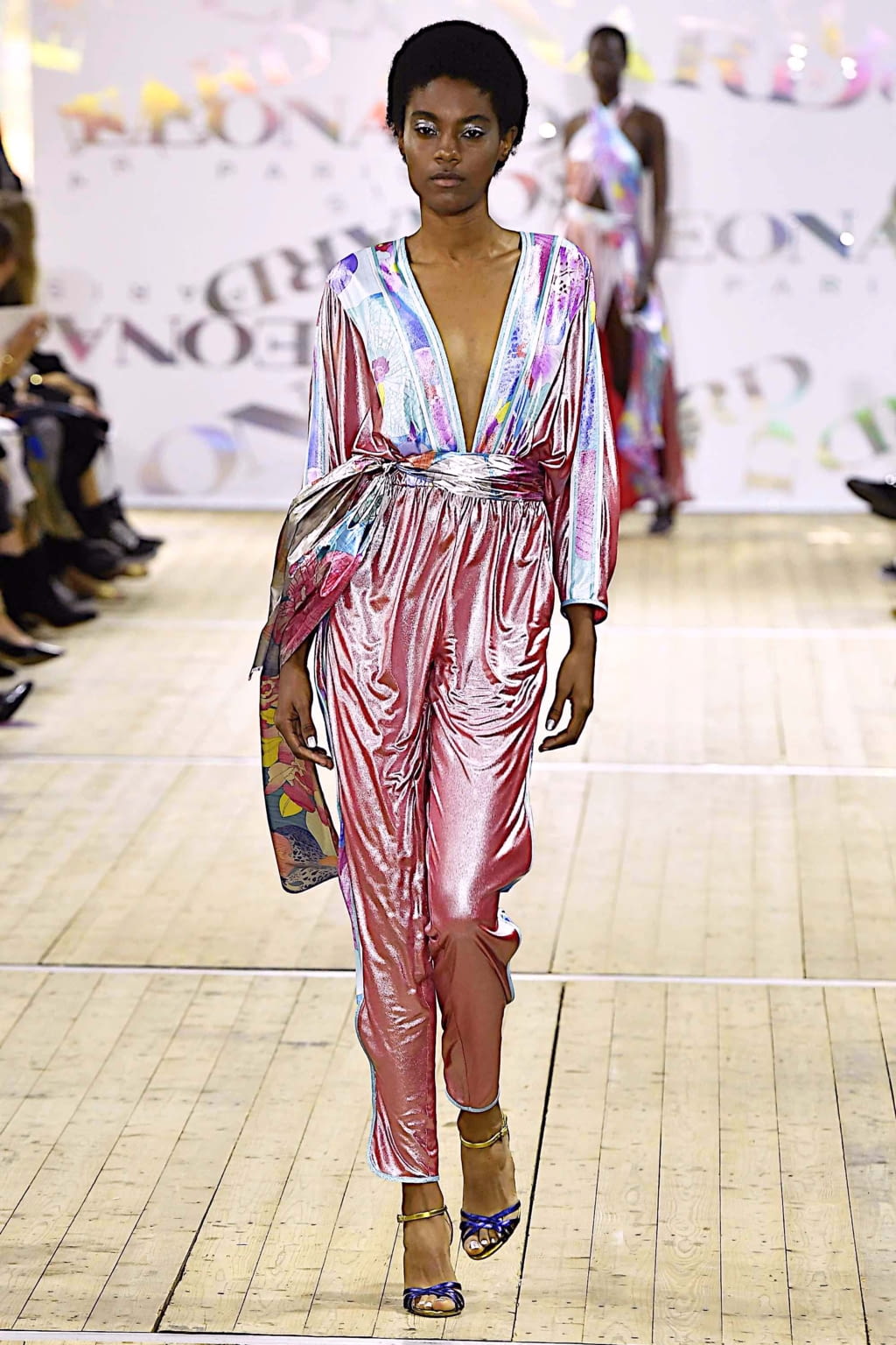 Fashion Week Paris Spring/Summer 2020 look 28 from the Leonard Paris collection 女装