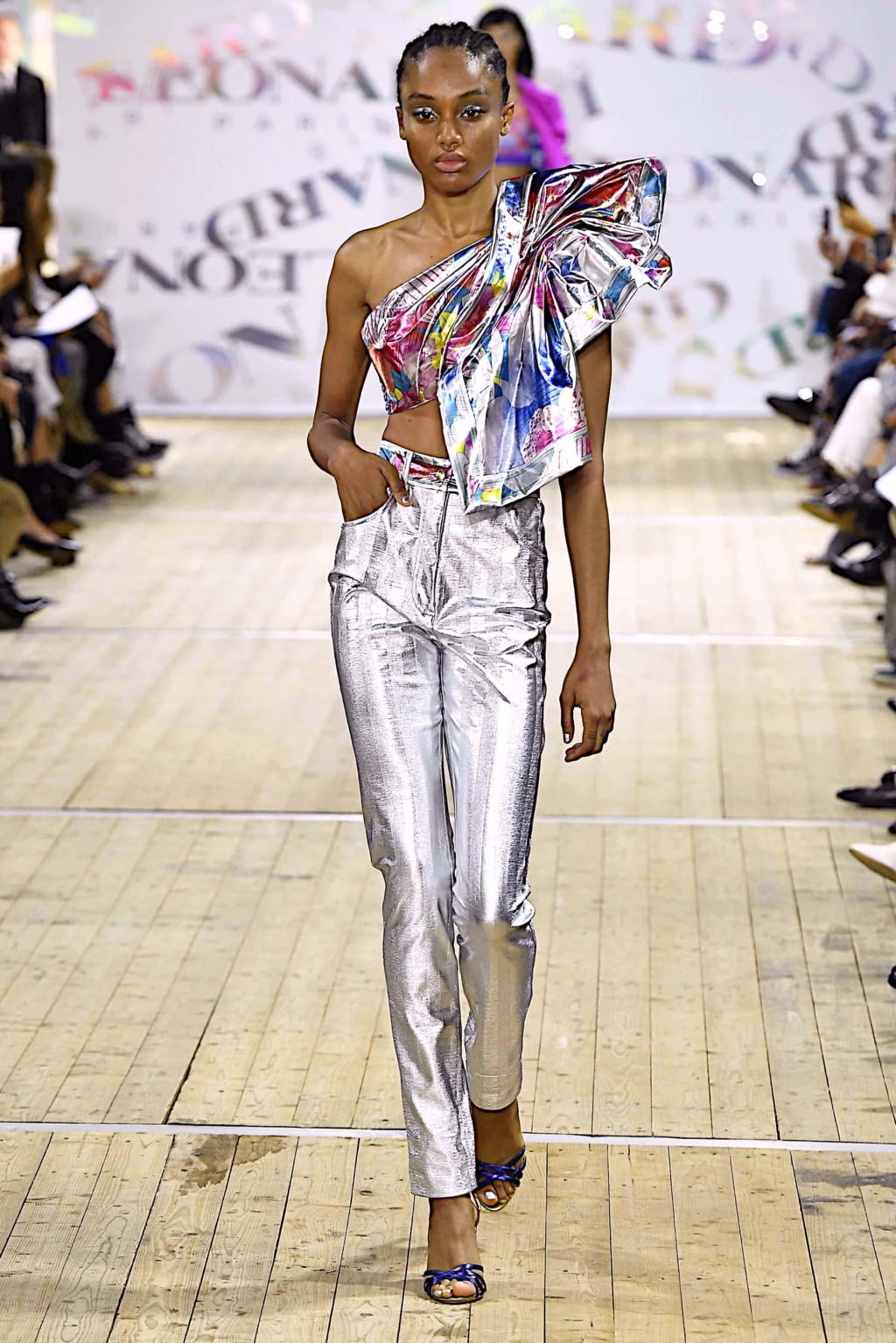 Fashion Week Paris Spring/Summer 2020 look 32 from the Leonard Paris collection womenswear