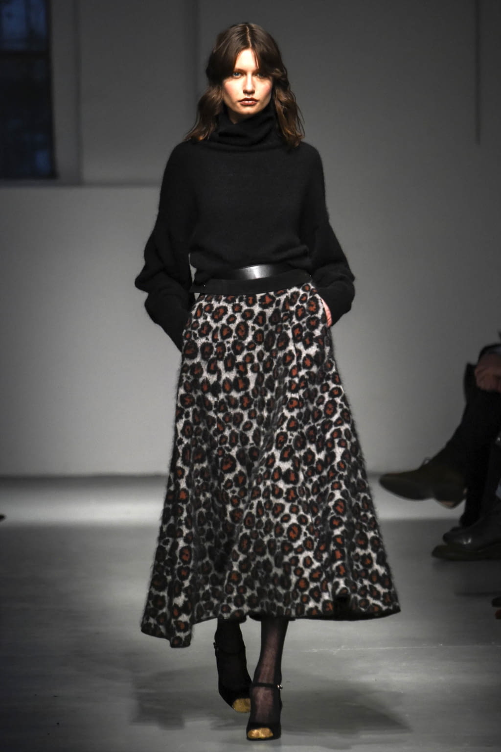 Fashion Week Milan Fall/Winter 2017 look 10 de la collection Les Copains womenswear