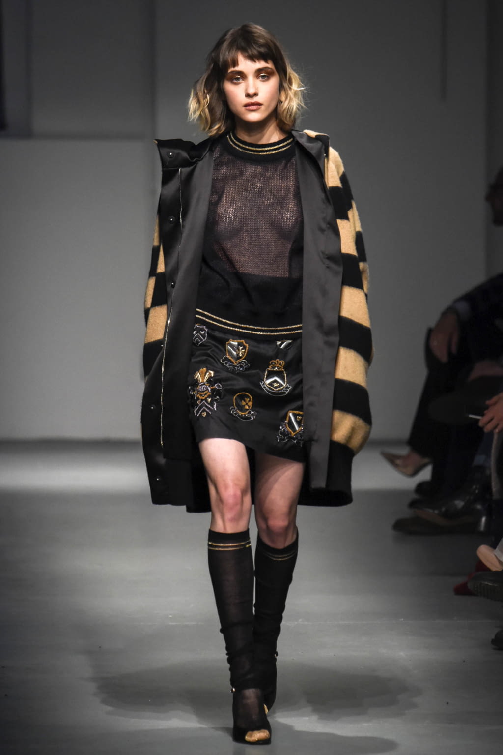Fashion Week Milan Fall/Winter 2017 look 27 de la collection Les Copains womenswear
