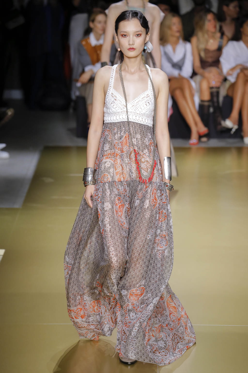 Fashion Week Milan Spring/Summer 2018 look 41 de la collection Les Copains womenswear