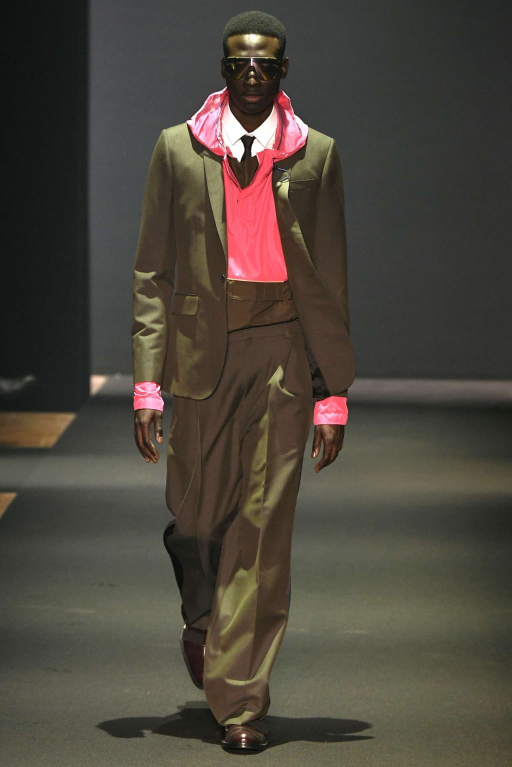 Fashion Week Milan Fall/Winter 2019 look 7 from the Les Hommes collection menswear