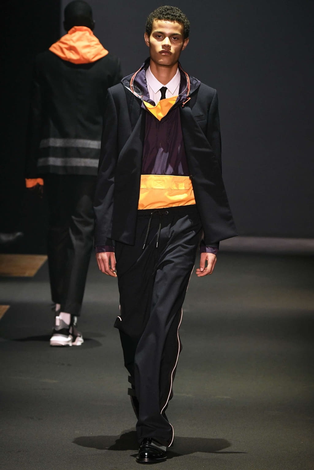 Fashion Week Milan Fall/Winter 2019 look 9 from the Les Hommes collection 男装