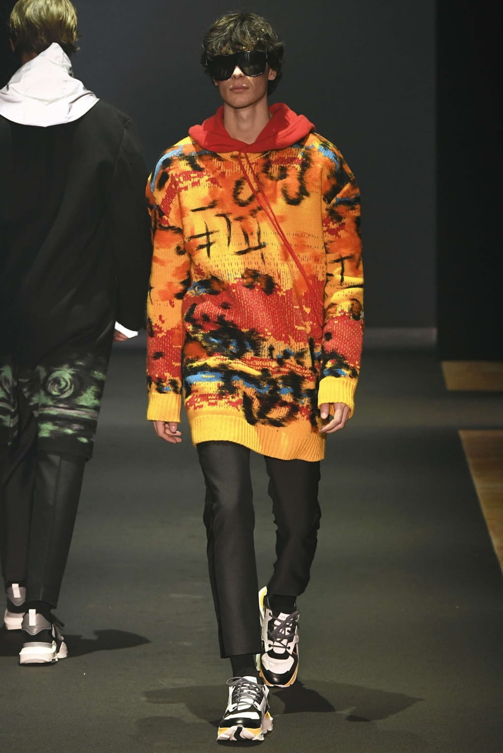 Fashion Week Milan Fall/Winter 2019 look 29 from the Les Hommes collection 男装