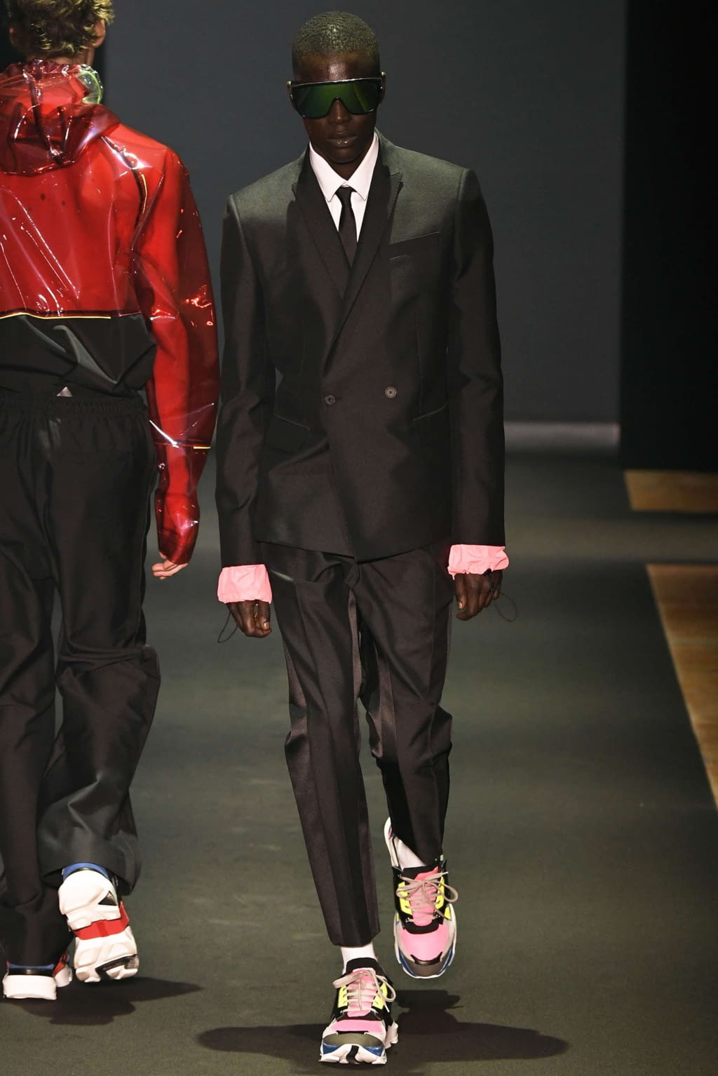 Fashion Week Milan Fall/Winter 2019 look 41 from the Les Hommes collection 男装