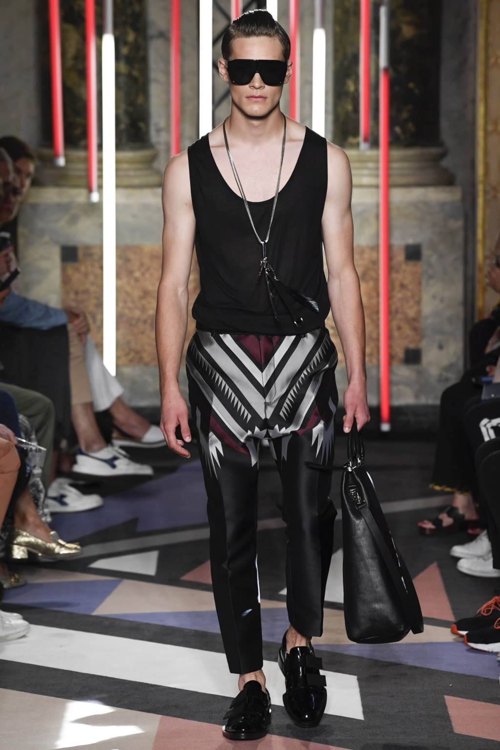 Fashion Week Milan Spring/Summer 2019 look 2 from the Les Hommes collection menswear