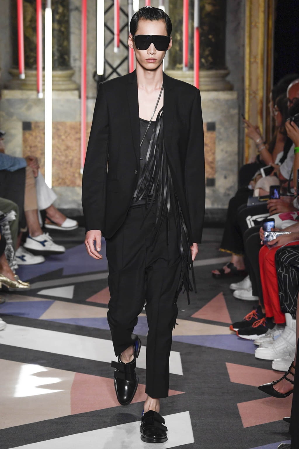 Fashion Week Milan Spring/Summer 2019 look 5 from the Les Hommes collection menswear