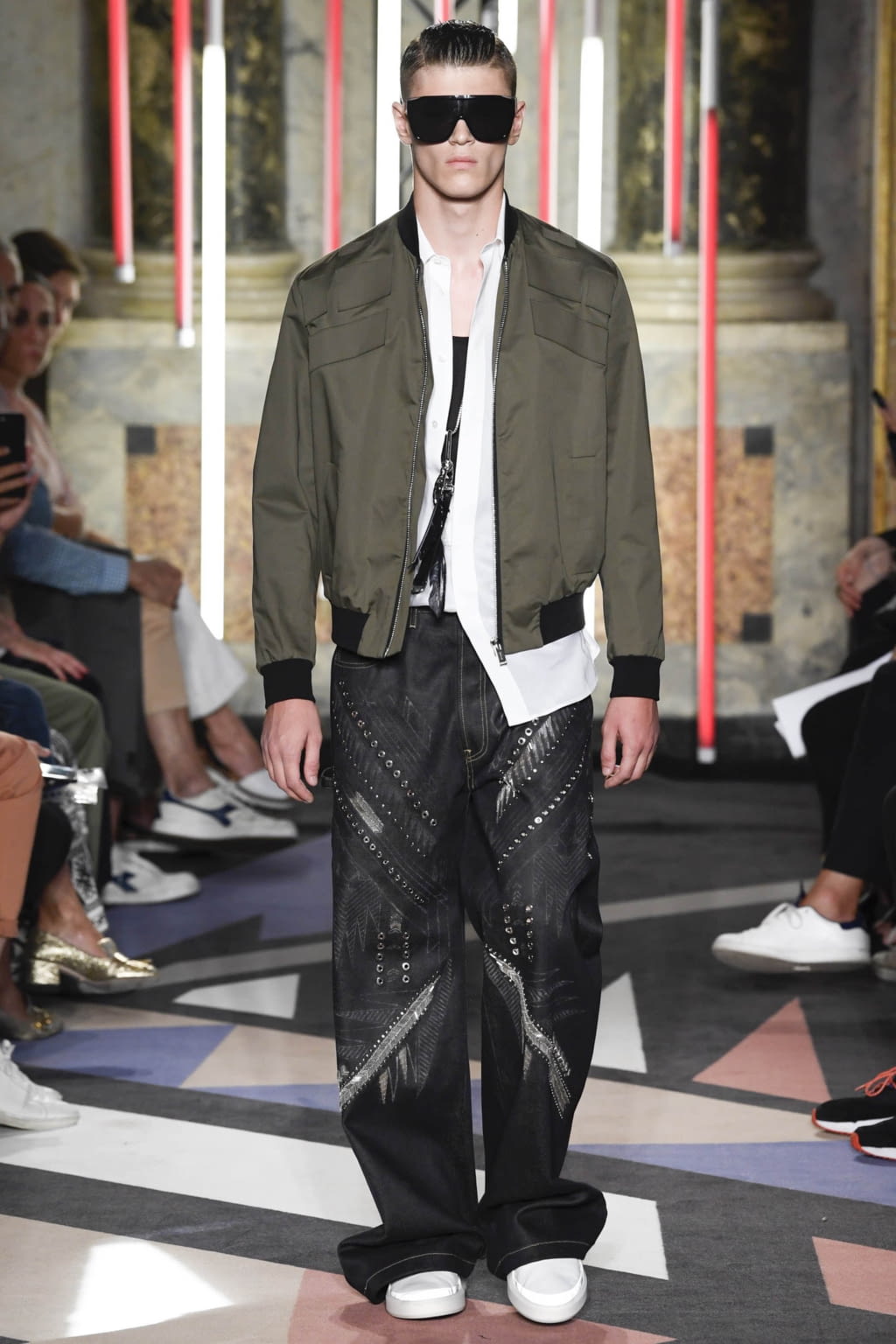 Fashion Week Milan Spring/Summer 2019 look 12 from the Les Hommes collection menswear