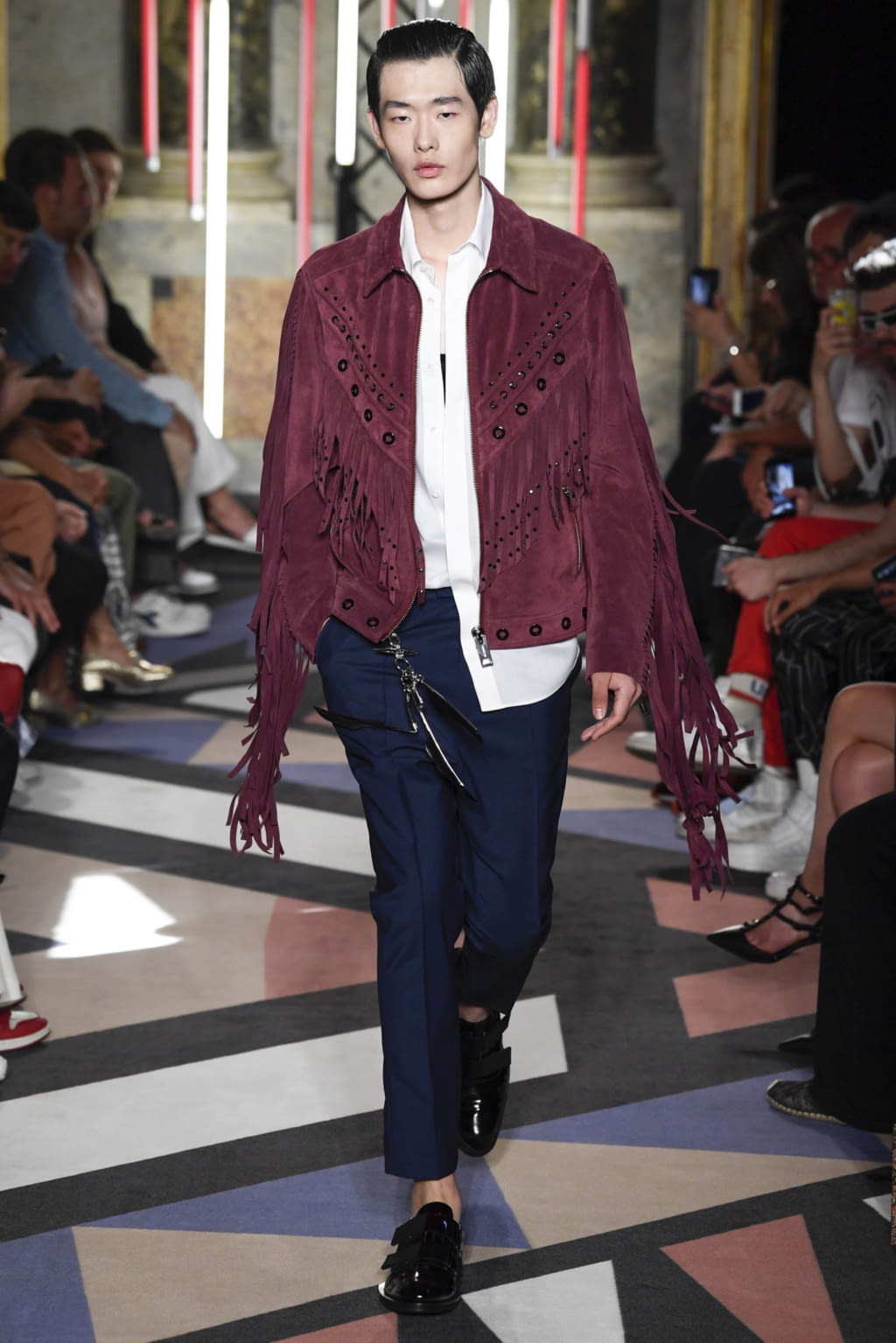 Fashion Week Milan Spring/Summer 2019 look 27 from the Les Hommes collection 男装
